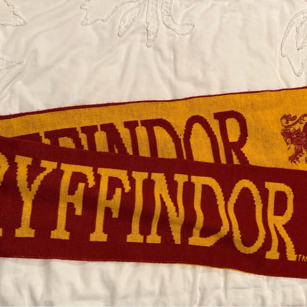 Gryffindor Scarf in Red and Gold